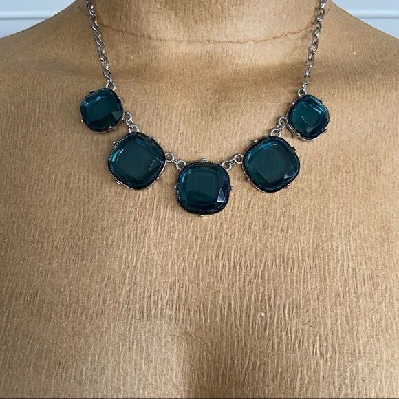 5 stone blue rhinestone necklace. J0028 - Picture 1 of 6